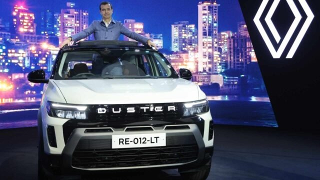 New Renault Duster Strong Hybrid Launched in India at ₹16.99 Lakh New Renault Duster Strong Hybrid Launched in India at ₹16.99 Lakh 3
