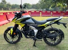 Bajaj Pulsar Festive Offers Announced: Benefits of Up to ₹12,000 on Select Models bajaj-pulsar-NS125